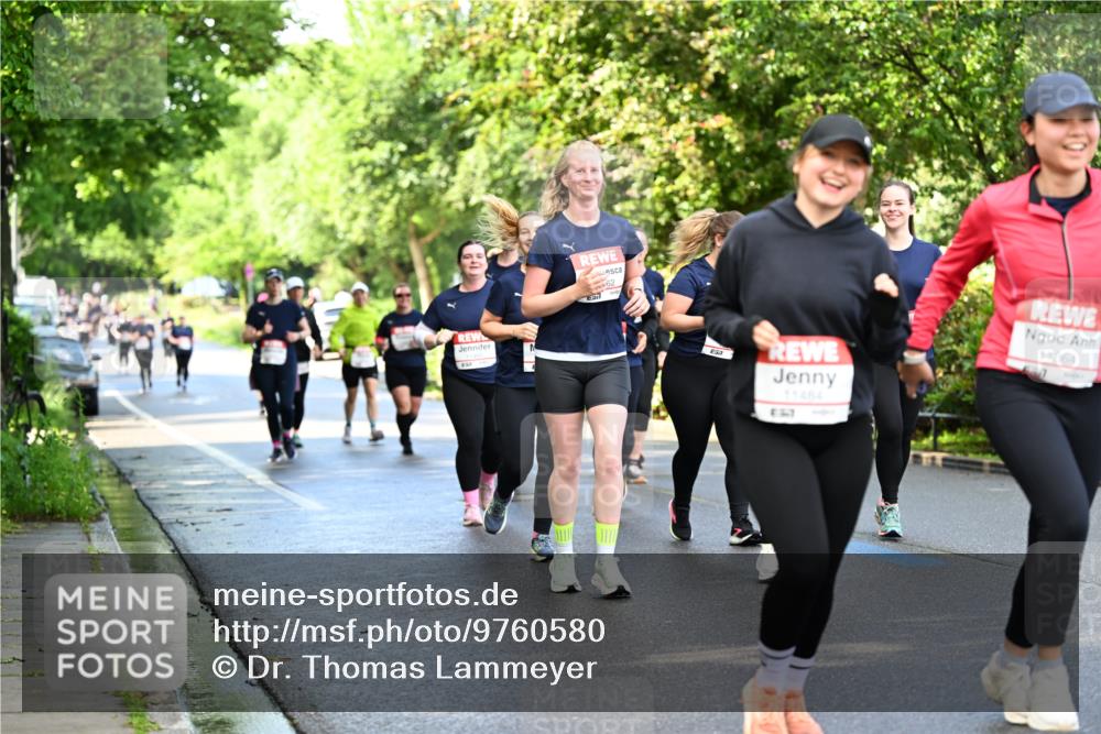 14.06.2026 - REWE Women's Run Dr. Thomas Lammeyer http://msf.ph/oto/9760580 14.06.2026 09:25:59 Laufen 62, 57, 11484, 11364 meine-sportfotos.de