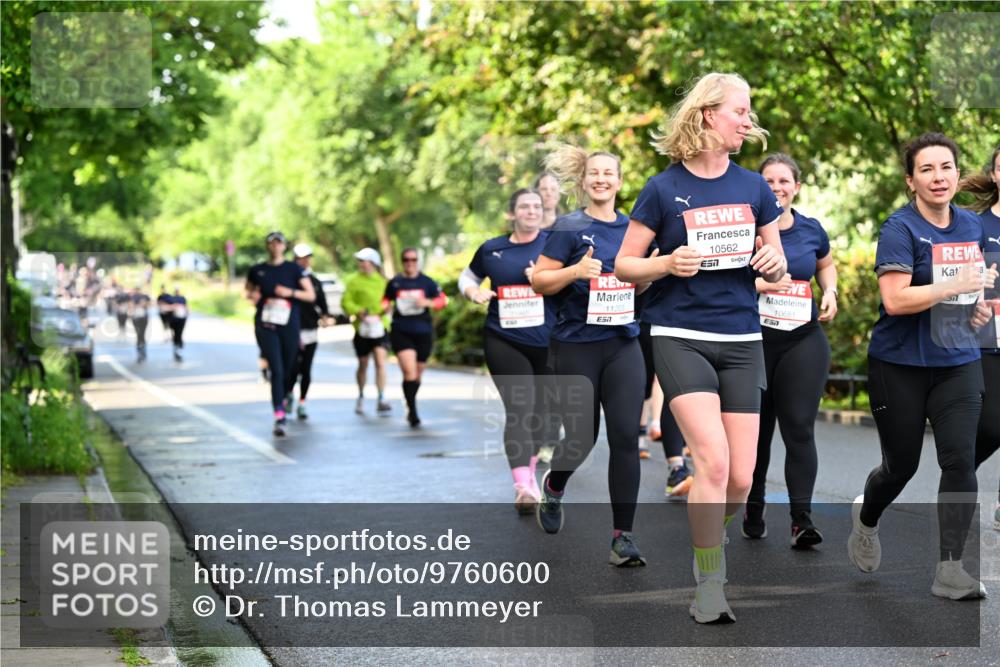 14.06.2026 - REWE Women's Run Dr. Thomas Lammeyer http://msf.ph/oto/9760600 14.06.2026 09:26:00 Laufen 7, 11203, 10562, 10681 meine-sportfotos.de