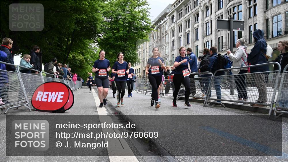14.06.2026 - REWE Women's Run J. Mangold http://msf.ph/oto/9760609 14.06.2026 11:04:30 Ziel 5185, 5273, 5298, 5408, 5452, 5545, 5573, 5615, 5639, 5667, 5668, 5725, 5797, 5810, 5811, 5819, 5963, 6058 meine-sportfotos.de