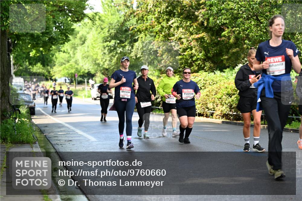 14.06.2026 - REWE Women's Run Dr. Thomas Lammeyer http://msf.ph/oto/9760660 14.06.2026 09:26:04 Laufen 10437, 10607, 57, 11052, 837 meine-sportfotos.de