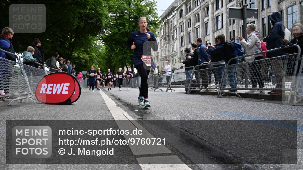 14.06.2026 - REWE Women's Run J. Mangold http://msf.ph/oto/9760721 14.06.2026 11:04:45 Ziel 5199, 5208, 5357, 5420, 5687, 5754, 6038 meine-sportfotos.de