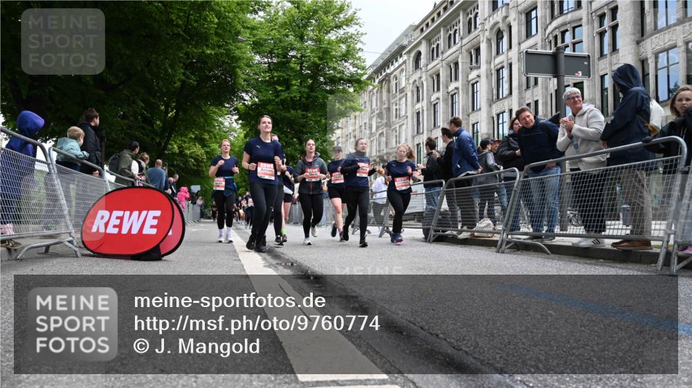14.06.2026 - REWE Women's Run J. Mangold http://msf.ph/oto/9760774 14.06.2026 11:04:52 Ziel 5199, 5208, 5230, 5357, 5370, 5389, 5420, 5444, 5531, 5743, 5744, 5745, 5747, 5754, 6028 meine-sportfotos.de