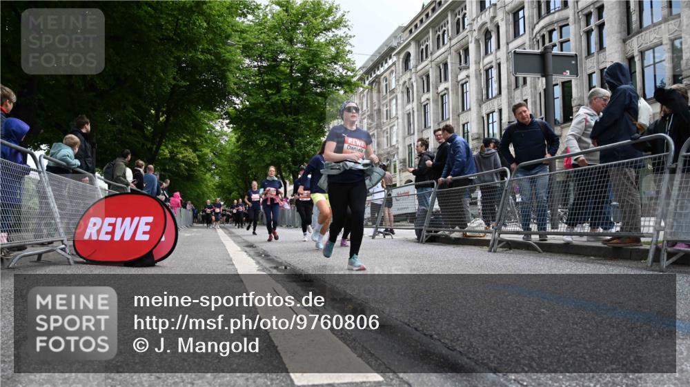 14.06.2026 - REWE Women's Run J. Mangold http://msf.ph/oto/9760806 14.06.2026 11:04:58 Ziel 5214, 5230, 5370, 5389, 5444, 5494, 5539, 5568, 5743, 5744, 5745, 5747, 5967, 6028, 6029 meine-sportfotos.de