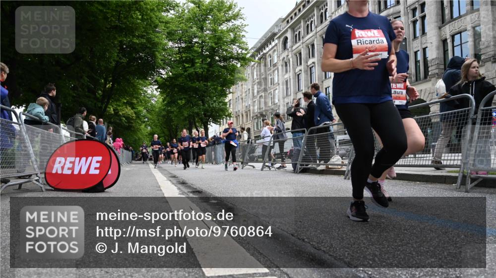 14.06.2026 - REWE Women's Run J. Mangold http://msf.ph/oto/9760864 14.06.2026 11:05:03 Ziel 5138, 5177, 5198, 5214, 5237, 5295, 5439, 5494, 5539, 5568, 5592, 5967, 6013, 6029 meine-sportfotos.de