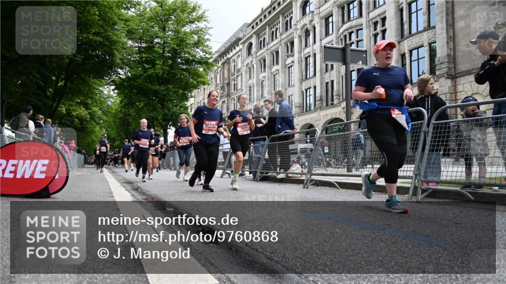 14.06.2026 - REWE Women's Run J. Mangold http://msf.ph/oto/9760868 14.06.2026 11:05:06 Ziel 5078, 5138, 5177, 5198, 5214, 5237, 5295, 5439, 5539, 5592, 6013 meine-sportfotos.de