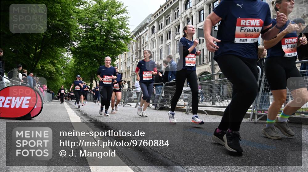 14.06.2026 - REWE Women's Run J. Mangold http://msf.ph/oto/9760884 14.06.2026 11:05:08 Ziel 5078, 5138, 5156, 5177, 5178, 5198, 5237, 5295, 5439, 5592, 5765, 5939, 6010, 6013 meine-sportfotos.de
