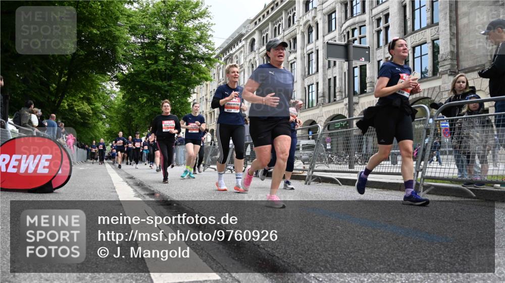 14.06.2026 - REWE Women's Run J. Mangold http://msf.ph/oto/9760926 14.06.2026 11:05:13 Ziel 5078, 5156, 5174, 5177, 5178, 5198, 5210, 5237, 5312, 5524, 5592, 5626, 5765, 5849, 5888, 5939, 6010 meine-sportfotos.de