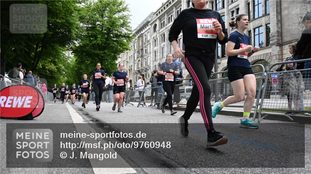 14.06.2026 - REWE Women's Run J. Mangold http://msf.ph/oto/9760948 14.06.2026 11:05:15 Ziel 5078, 5156, 5174, 5178, 5210, 5312, 5447, 5470, 5524, 5620, 5621, 5626, 5765, 5791, 5849, 5888, 5939, 6010, 6032 meine-sportfotos.de