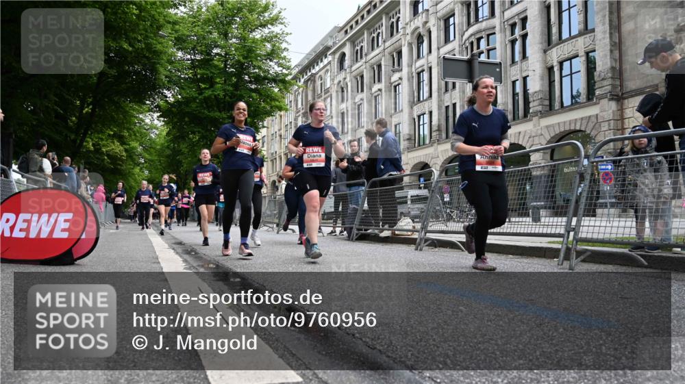 14.06.2026 - REWE Women's Run J. Mangold http://msf.ph/oto/9760956 14.06.2026 11:05:16 Ziel 5078, 5156, 5174, 5178, 5210, 5312, 5447, 5470, 5524, 5620, 5621, 5626, 5646, 5765, 5791, 5849, 5888, 5897, 5939, 6010, 6032 meine-sportfotos.de