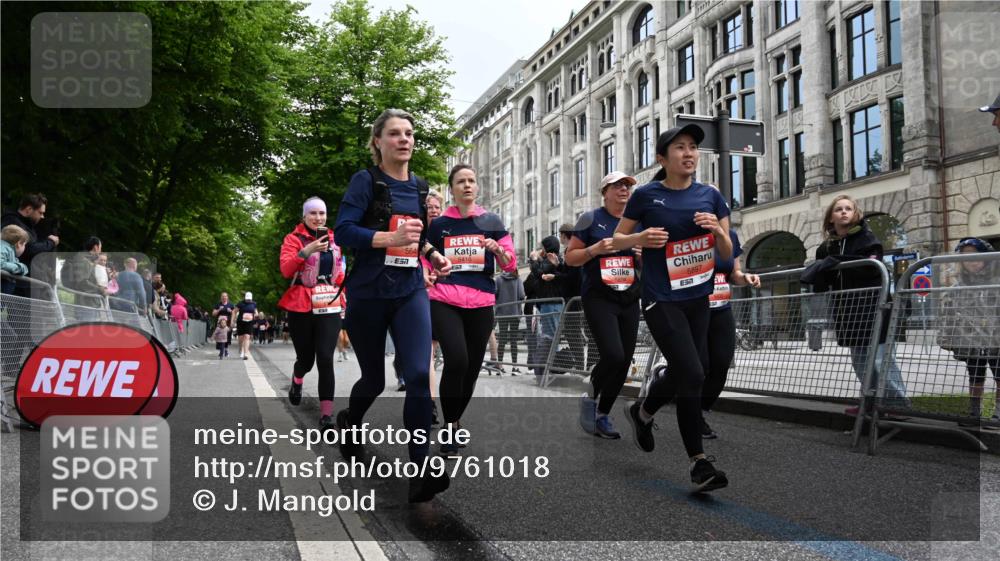 14.06.2026 - REWE Women's Run J. Mangold http://msf.ph/oto/9761018 14.06.2026 11:05:22 Ziel 5169, 5339, 5416, 5447, 5470, 5620, 5621, 5646, 5772, 5791, 5833, 5834, 5887, 5888, 5897, 6032 meine-sportfotos.de