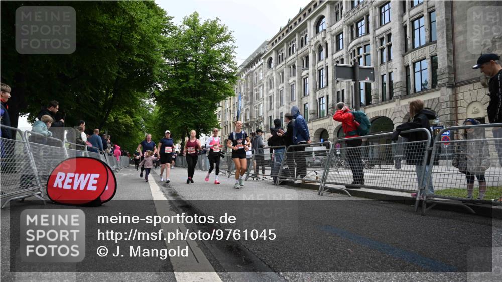 14.06.2026 - REWE Women's Run J. Mangold http://msf.ph/oto/9761045 14.06.2026 11:05:26 Ziel 5169, 5200, 5339, 5354, 5416, 5646, 5710, 5772, 5833, 5834, 5887, 5897, 5923 meine-sportfotos.de
