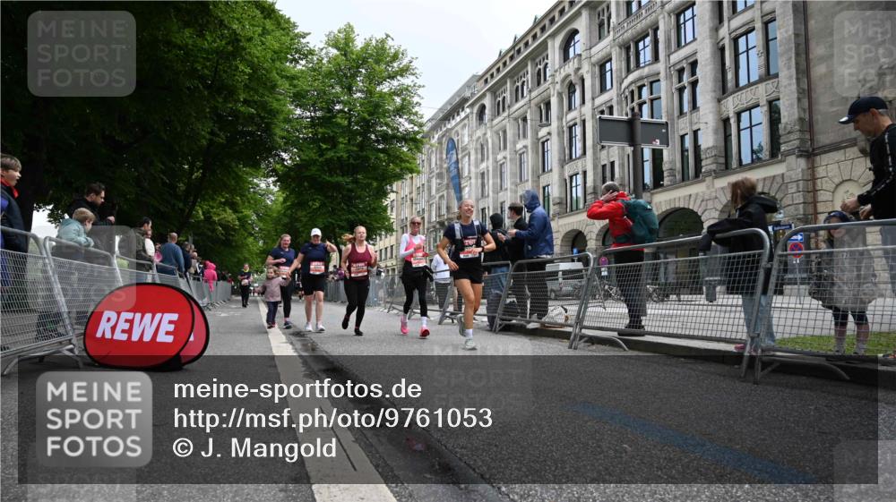 14.06.2026 - REWE Women's Run J. Mangold http://msf.ph/oto/9761053 14.06.2026 11:05:27 Ziel 5169, 5200, 5339, 5354, 5416, 5710, 5772, 5833, 5834, 5887, 5923 meine-sportfotos.de