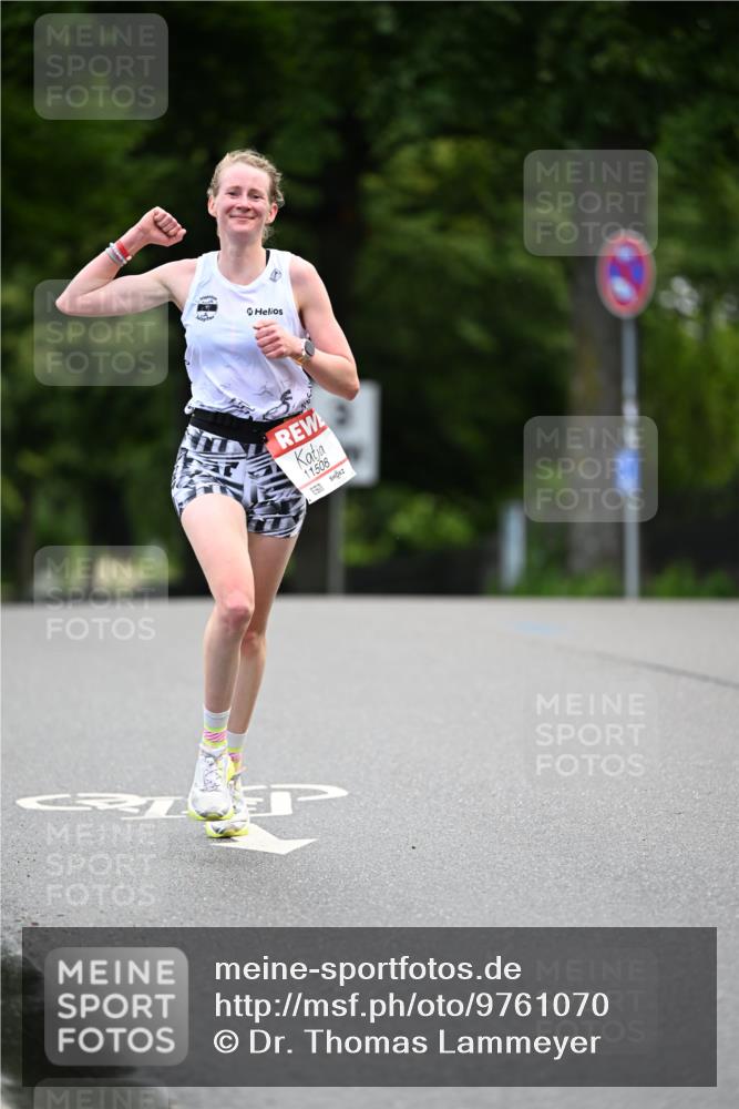 14.06.2026 - REWE Women's Run Dr. Thomas Lammeyer http://msf.ph/oto/9761070 14.06.2026 09:31:36 Laufen 11508 meine-sportfotos.de