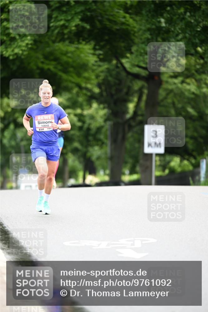 14.06.2026 - REWE Women's Run Dr. Thomas Lammeyer http://msf.ph/oto/9761092 14.06.2026 09:31:44 Laufen 10848, 517, 3 meine-sportfotos.de