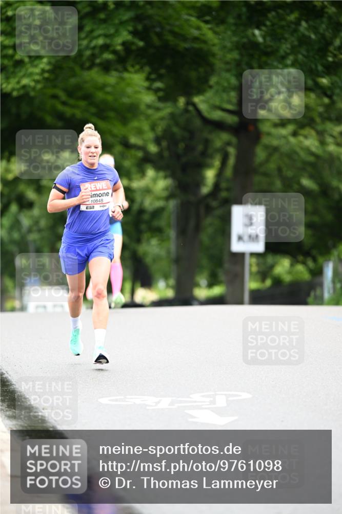 14.06.2026 - REWE Women's Run Dr. Thomas Lammeyer http://msf.ph/oto/9761098 14.06.2026 09:31:45 Laufen 10848, 3 meine-sportfotos.de