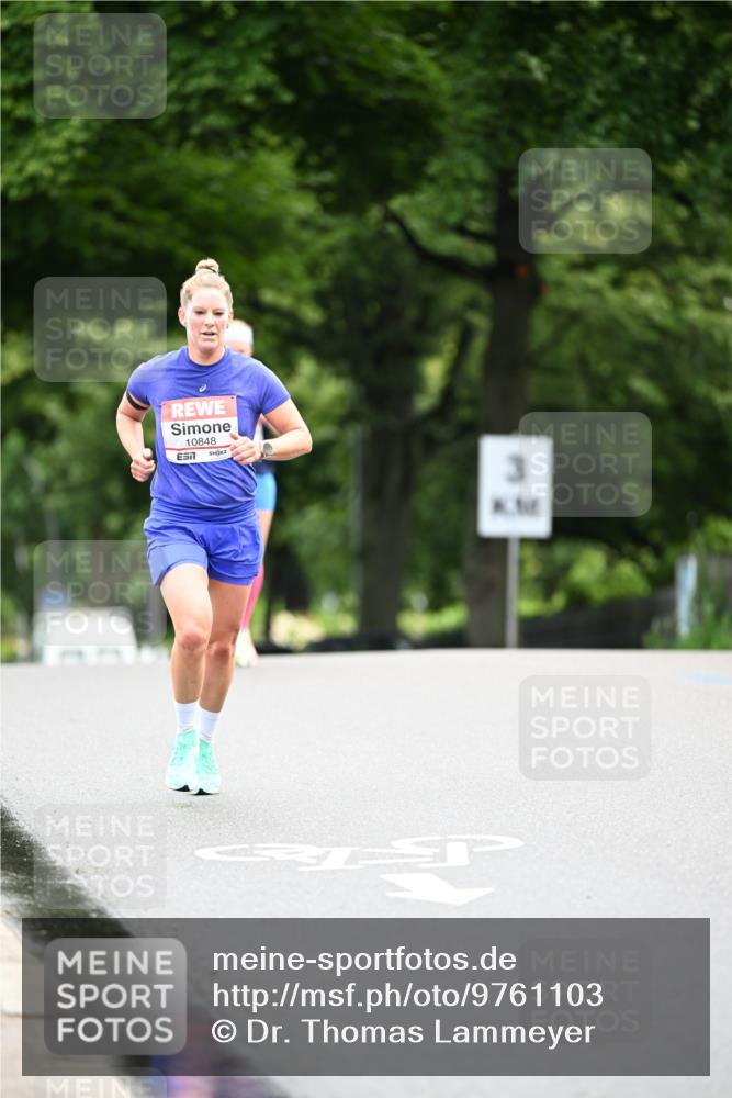 14.06.2026 - REWE Women's Run Dr. Thomas Lammeyer http://msf.ph/oto/9761103 14.06.2026 09:31:45 Laufen 10848, 57, 3 meine-sportfotos.de