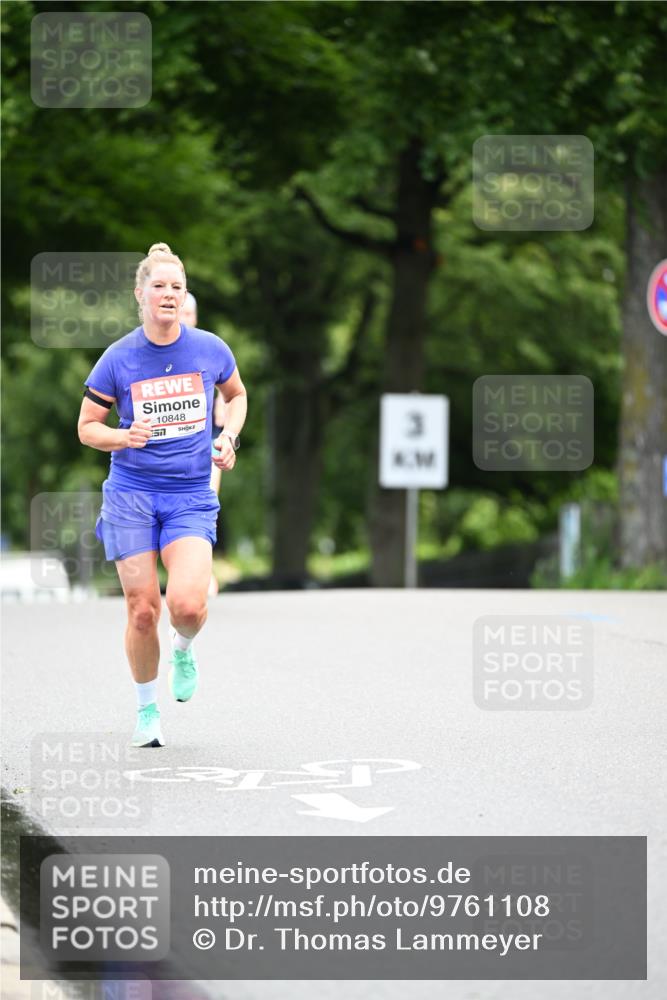 14.06.2026 - REWE Women's Run Dr. Thomas Lammeyer http://msf.ph/oto/9761108 14.06.2026 09:31:45 Laufen 10848, 57, 3 meine-sportfotos.de