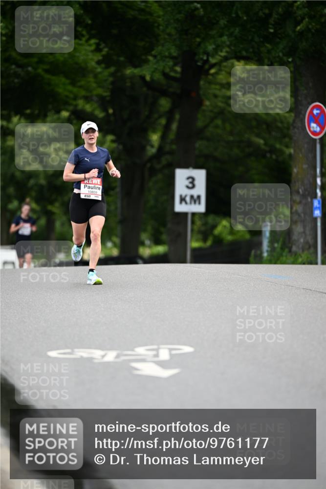 14.06.2026 - REWE Women's Run Dr. Thomas Lammeyer http://msf.ph/oto/9761177 14.06.2026 09:31:59 Laufen 3, 10859, 3 meine-sportfotos.de