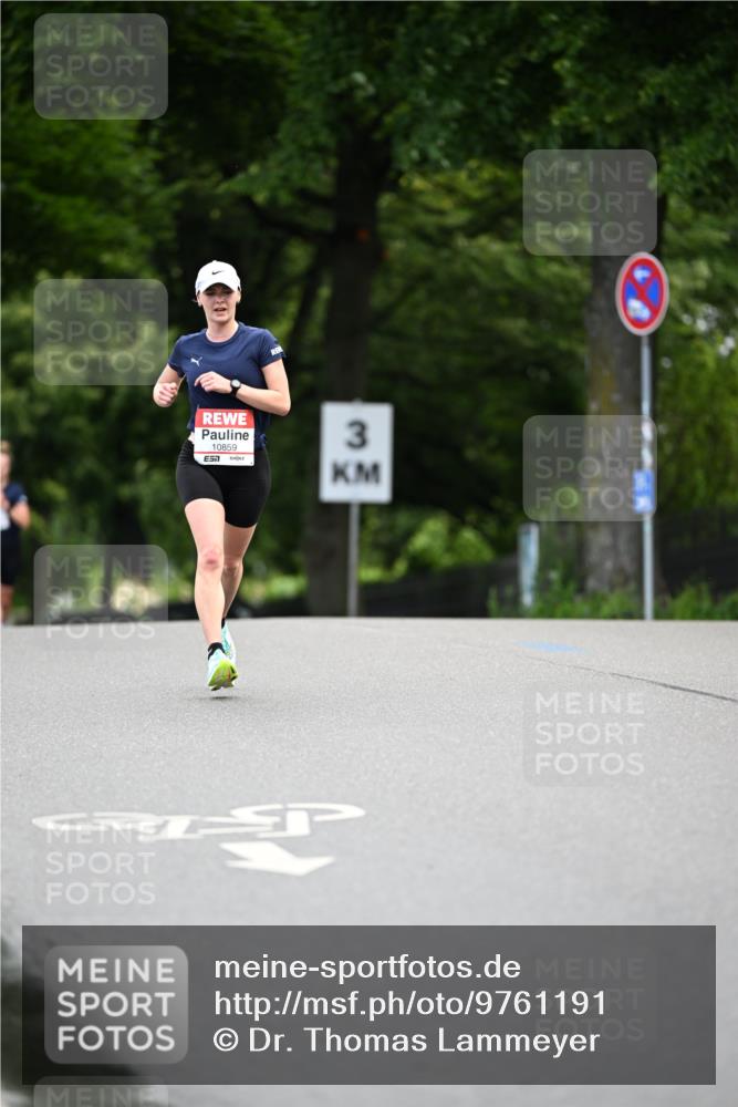 14.06.2026 - REWE Women's Run Dr. Thomas Lammeyer http://msf.ph/oto/9761191 14.06.2026 09:32:00 Laufen 10859, 3 meine-sportfotos.de