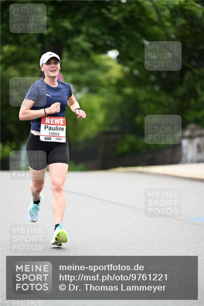 14.06.2026 - REWE Women's Run Dr. Thomas Lammeyer http://msf.ph/oto/9761221 14.06.2026 09:32:02 Laufen 10859 meine-sportfotos.de