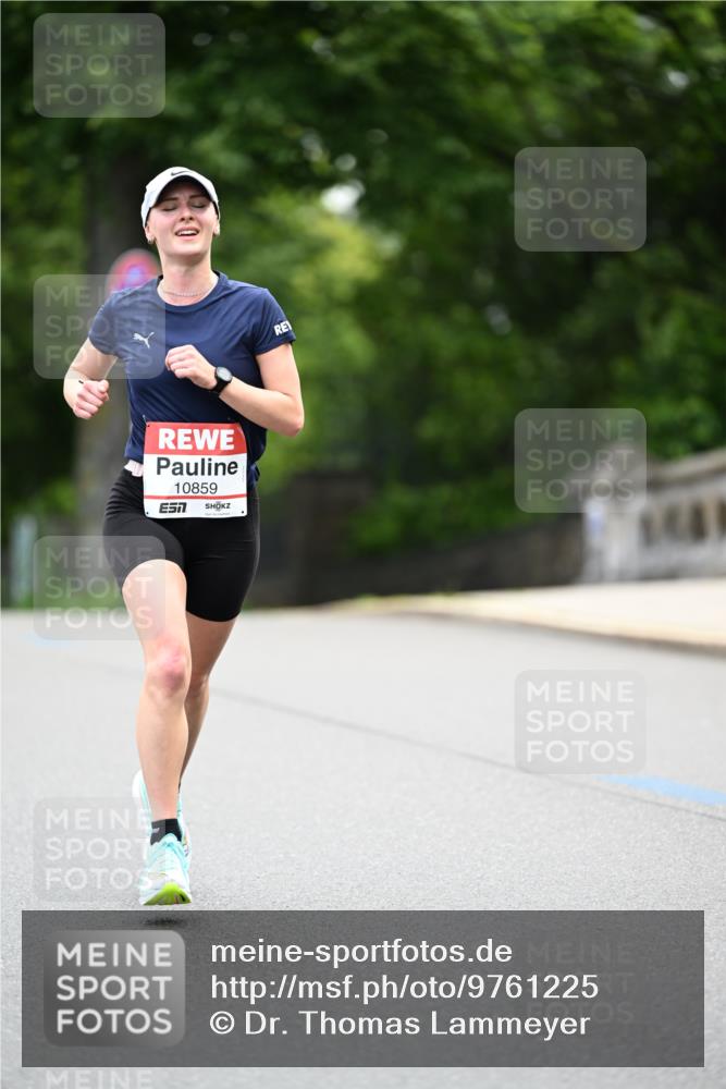 14.06.2026 - REWE Women's Run Dr. Thomas Lammeyer http://msf.ph/oto/9761225 14.06.2026 09:32:03 Laufen 10859 meine-sportfotos.de