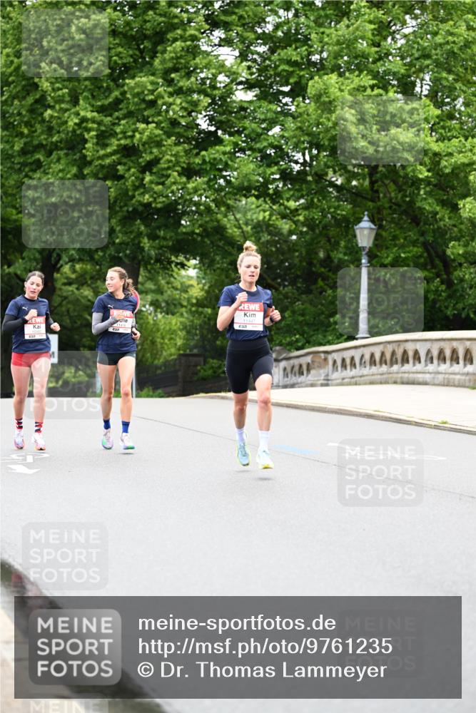 14.06.2026 - REWE Women's Run Dr. Thomas Lammeyer http://msf.ph/oto/9761235 14.06.2026 09:32:09 Laufen 51, 11418, 11447 meine-sportfotos.de