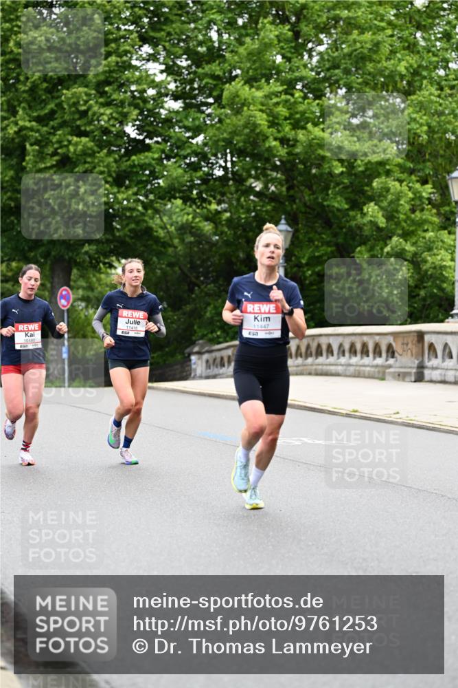 14.06.2026 - REWE Women's Run Dr. Thomas Lammeyer http://msf.ph/oto/9761253 14.06.2026 09:32:10 Laufen 11418, 11447, 10480 meine-sportfotos.de