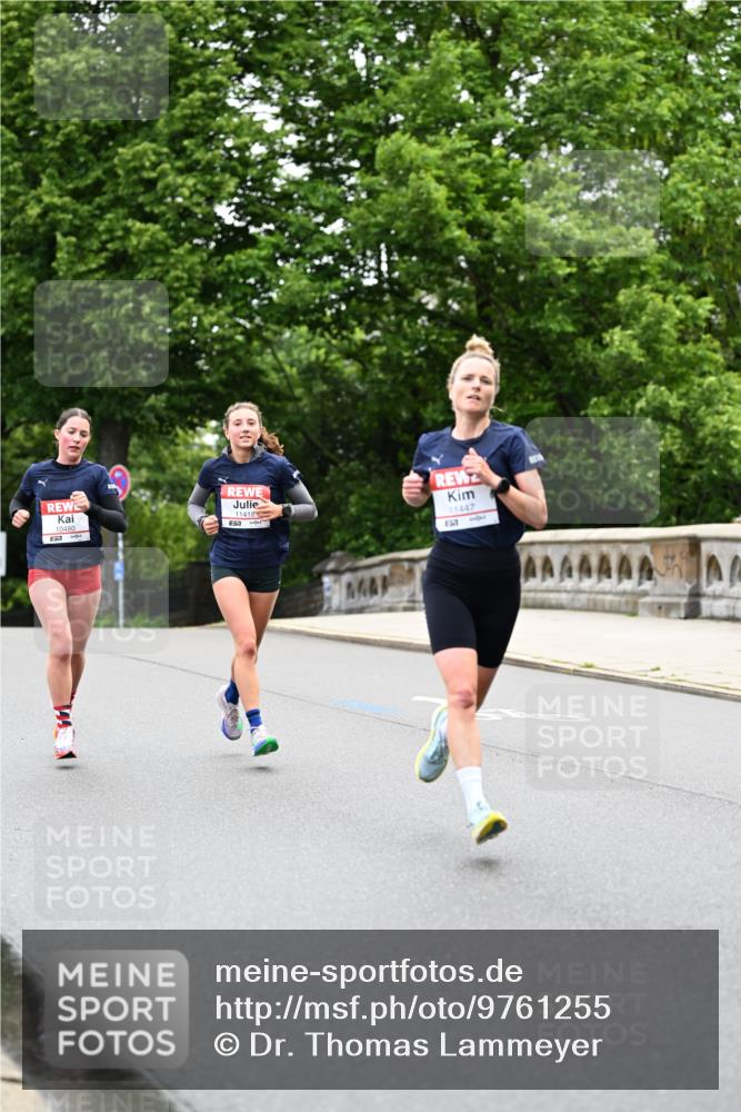 14.06.2026 - REWE Women's Run Dr. Thomas Lammeyer http://msf.ph/oto/9761255 14.06.2026 09:32:10 Laufen 10480, 11418, 57, 11447 meine-sportfotos.de