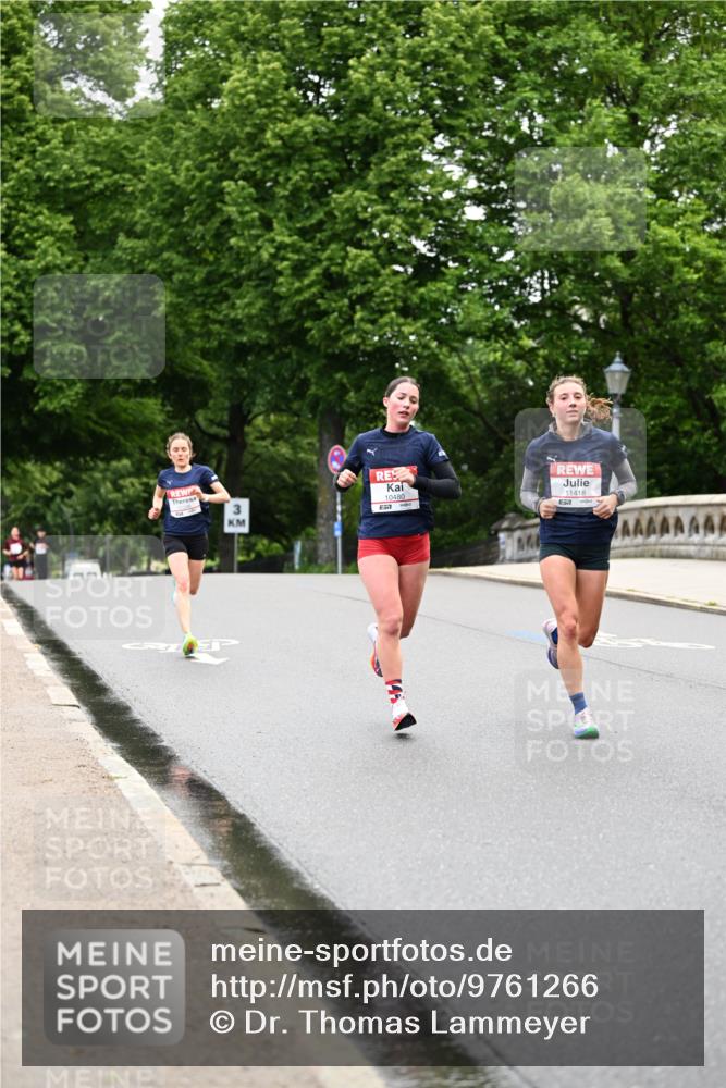 14.06.2026 - REWE Women's Run Dr. Thomas Lammeyer http://msf.ph/oto/9761266 14.06.2026 09:32:11 Laufen 3, 10480, 11418 meine-sportfotos.de