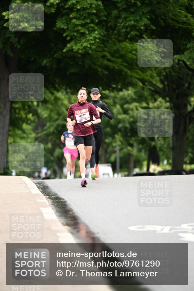 14.06.2026 - REWE Women's Run Dr. Thomas Lammeyer http://msf.ph/oto/9761290 14.06.2026 09:32:18 Laufen 10328 meine-sportfotos.de