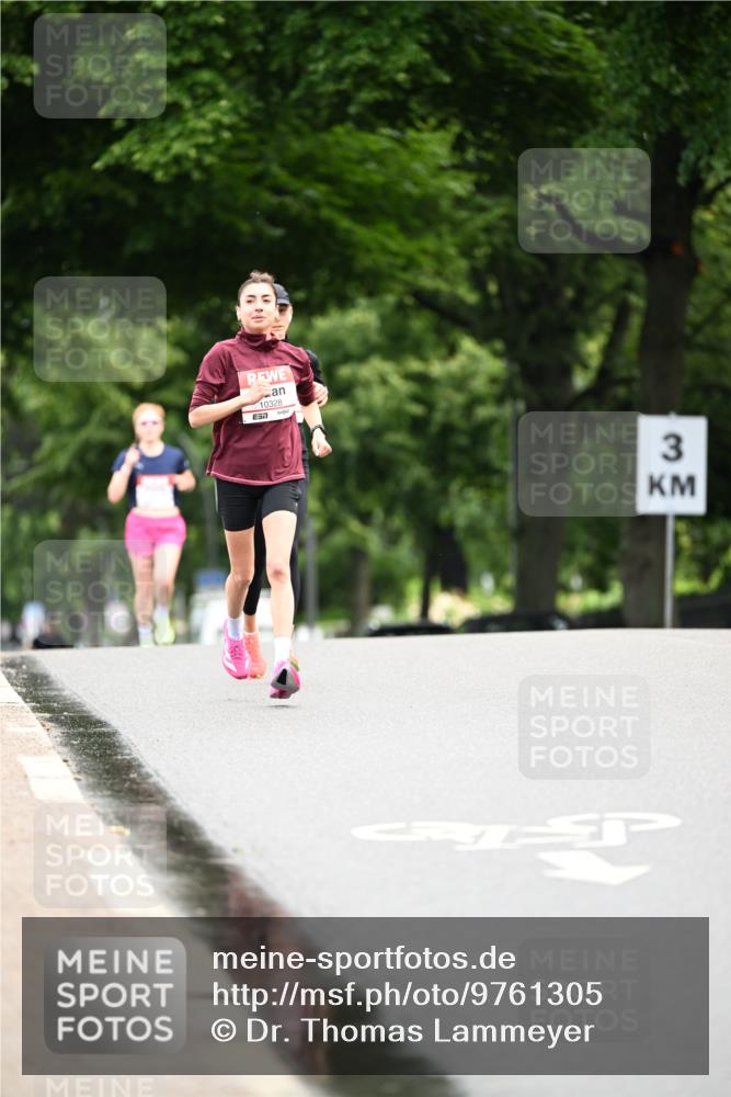 14.06.2026 - REWE Women's Run Dr. Thomas Lammeyer http://msf.ph/oto/9761305 14.06.2026 09:32:18 Laufen 10328, 3 meine-sportfotos.de