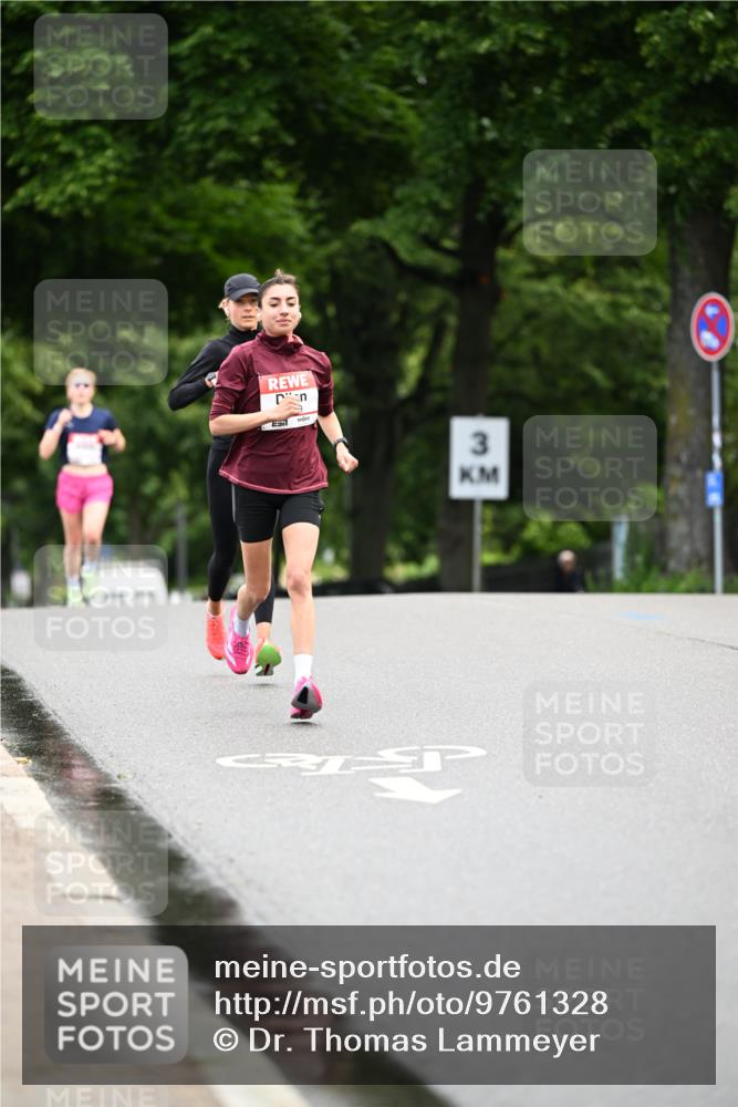 14.06.2026 - REWE Women's Run Dr. Thomas Lammeyer http://msf.ph/oto/9761328 14.06.2026 09:32:20 Laufen 3 meine-sportfotos.de