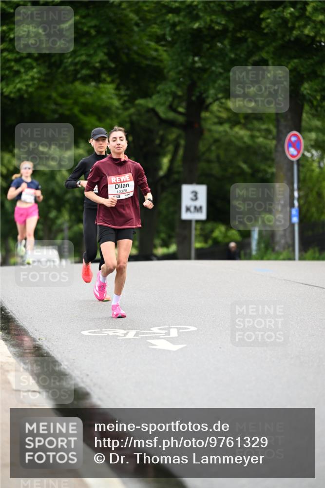 14.06.2026 - REWE Women's Run Dr. Thomas Lammeyer http://msf.ph/oto/9761329 14.06.2026 09:32:20 Laufen 10328, 57, 3 meine-sportfotos.de