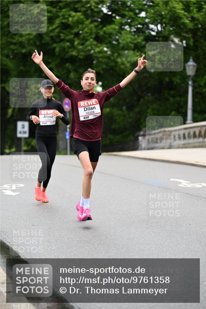 14.06.2026 - REWE Women's Run Dr. Thomas Lammeyer http://msf.ph/oto/9761358 14.06.2026 09:32:22 Laufen 3, 10481, 10328 meine-sportfotos.de