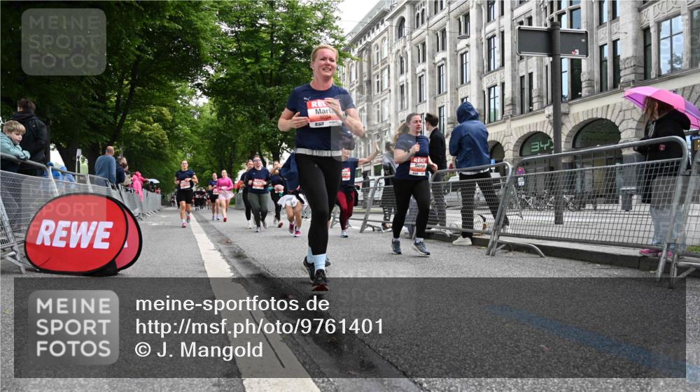 14.06.2026 - REWE Women's Run J. Mangold http://msf.ph/oto/9761401 14.06.2026 11:06:07 Ziel 5071, 5075, 5076, 5084, 5134, 5222, 5283, 5441, 5480, 5491, 5501, 5574, 5605, 5829, 6024, 6067 meine-sportfotos.de