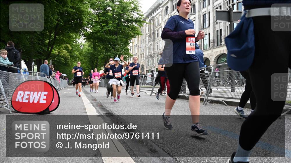 14.06.2026 - REWE Women's Run J. Mangold http://msf.ph/oto/9761411 14.06.2026 11:06:08 Ziel 5071, 5084, 5222, 5283, 5441, 5480, 5491, 5501, 5574, 5605, 5829, 6024, 6067 meine-sportfotos.de