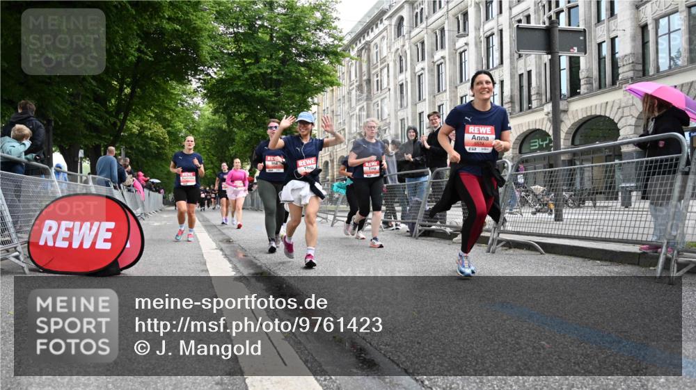 14.06.2026 - REWE Women's Run J. Mangold http://msf.ph/oto/9761423 14.06.2026 11:06:09 Ziel 5071, 5084, 5222, 5283, 5441, 5480, 5491, 5501, 5574, 5605, 6024, 6067 meine-sportfotos.de