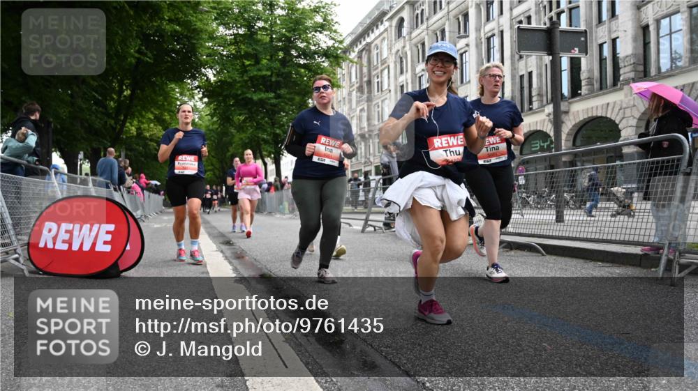 14.06.2026 - REWE Women's Run J. Mangold http://msf.ph/oto/9761435 14.06.2026 11:06:10 Ziel 5071, 5084, 5222, 5283, 5441, 5480, 5491, 5501, 5574, 5605, 6024, 6067 meine-sportfotos.de