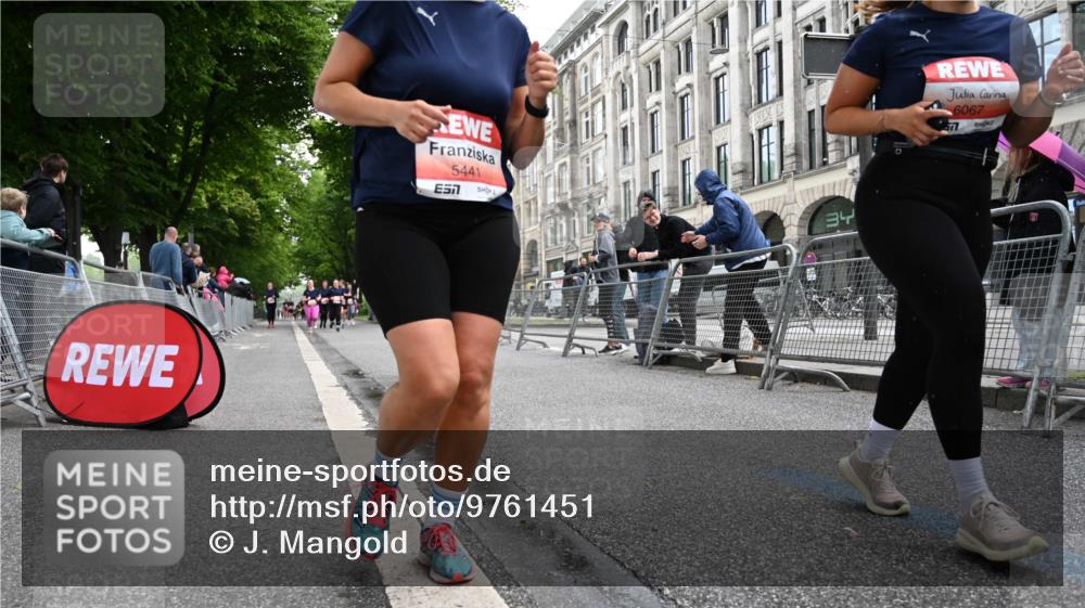 14.06.2026 - REWE Women's Run J. Mangold http://msf.ph/oto/9761451 14.06.2026 11:06:11 Ziel 5071, 5084, 5222, 5283, 5441, 5480, 5491, 5501, 5574, 5605, 6067 meine-sportfotos.de