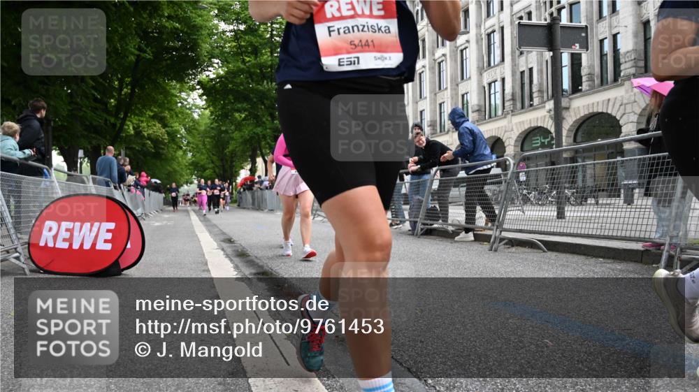 14.06.2026 - REWE Women's Run J. Mangold http://msf.ph/oto/9761453 14.06.2026 11:06:12 Ziel 5071, 5084, 5283, 5441, 5480, 5501, 5574, 5605, 6067 meine-sportfotos.de