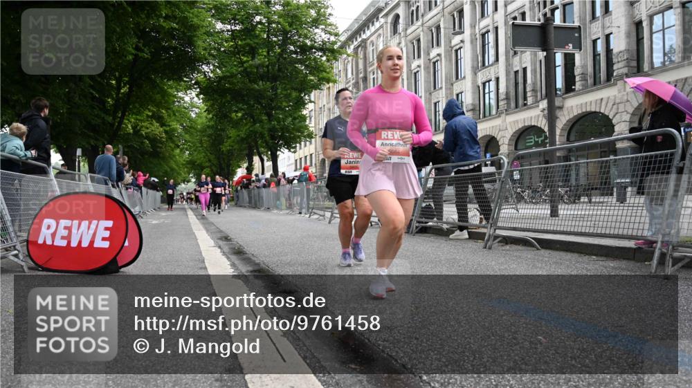 14.06.2026 - REWE Women's Run J. Mangold http://msf.ph/oto/9761458 14.06.2026 11:06:13 Ziel 5071, 5084, 5283, 5288, 5436, 5441, 5480, 5501, 5574, 5605, 6067 meine-sportfotos.de