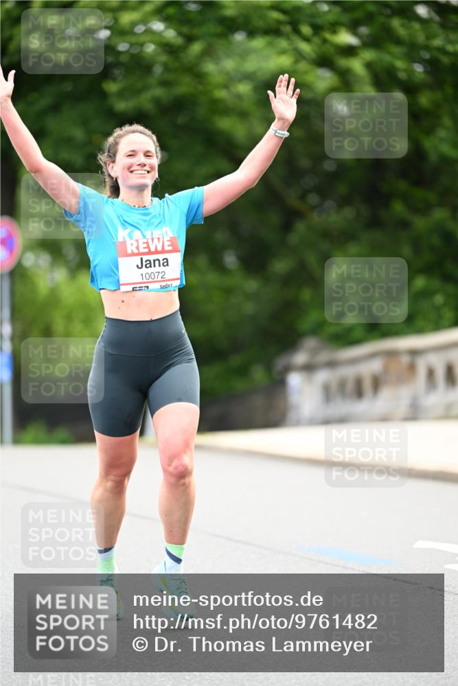14.06.2026 - REWE Women's Run Dr. Thomas Lammeyer http://msf.ph/oto/9761482 14.06.2026 09:32:47 Laufen 10072 meine-sportfotos.de
