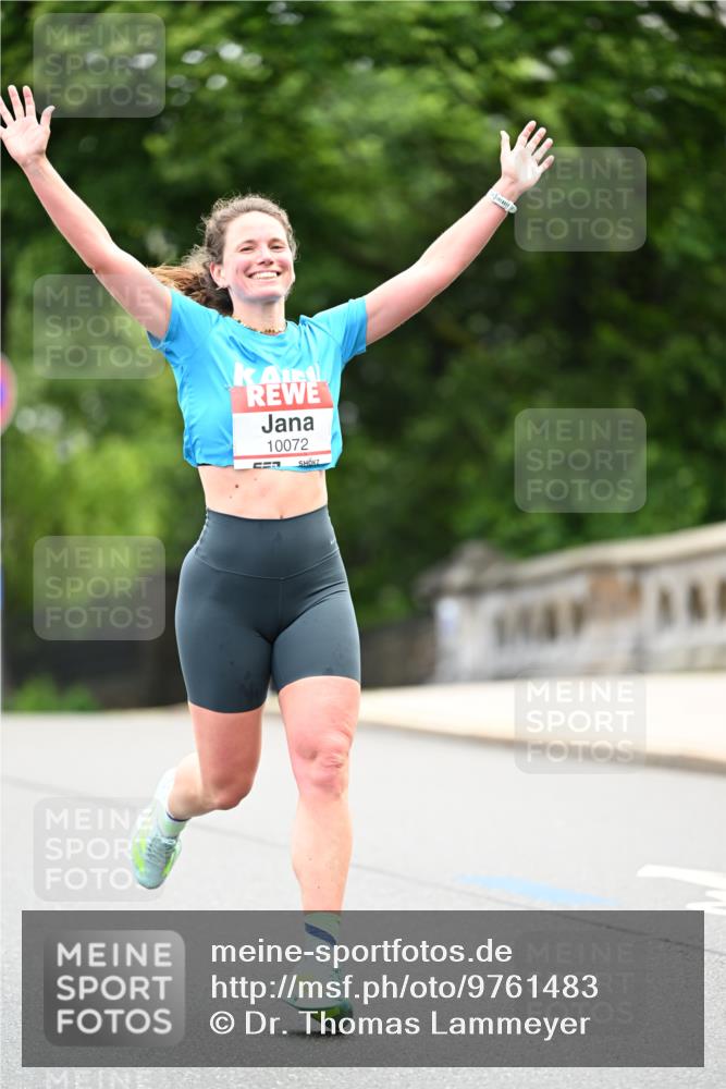 14.06.2026 - REWE Women's Run Dr. Thomas Lammeyer http://msf.ph/oto/9761483 14.06.2026 09:32:47 Laufen 10072 meine-sportfotos.de