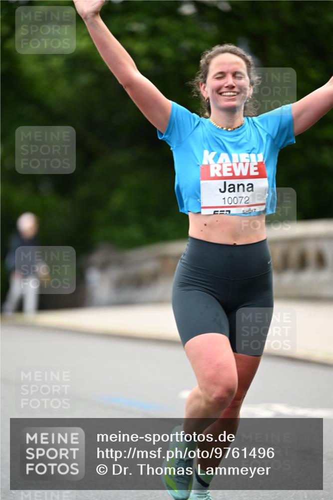 14.06.2026 - REWE Women's Run Dr. Thomas Lammeyer http://msf.ph/oto/9761496 14.06.2026 09:32:48 Laufen 10072 meine-sportfotos.de