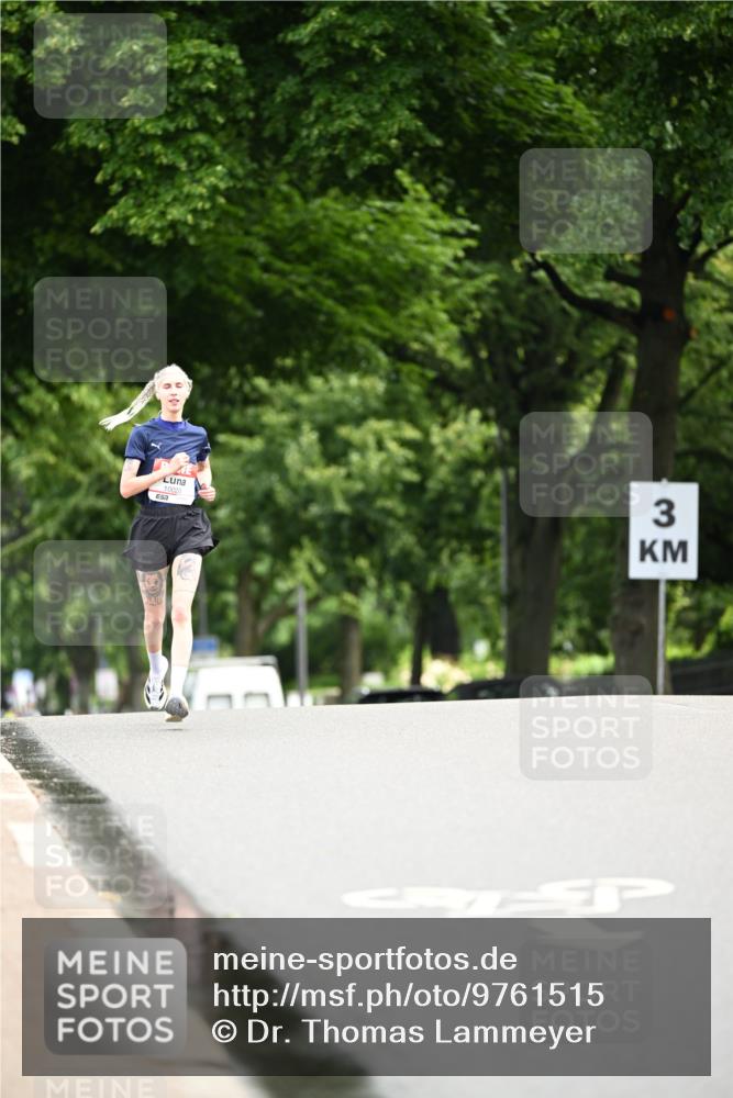 14.06.2026 - REWE Women's Run Dr. Thomas Lammeyer http://msf.ph/oto/9761515 14.06.2026 09:33:14 Laufen 10020, 3 meine-sportfotos.de