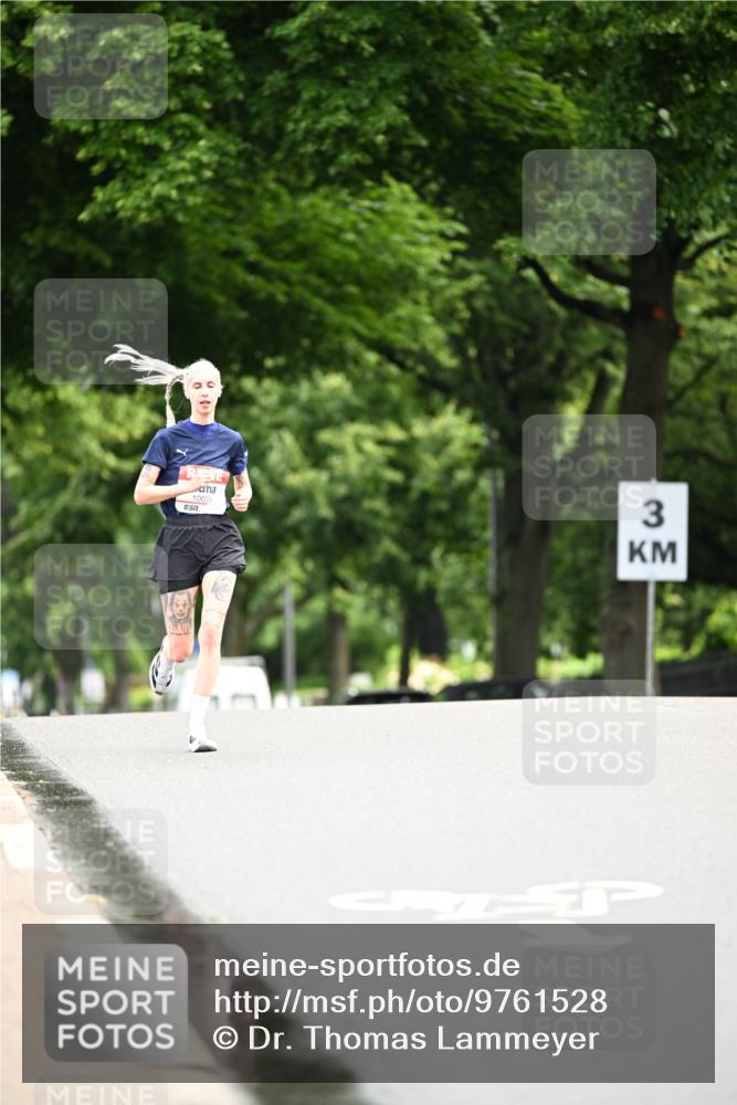 14.06.2026 - REWE Women's Run Dr. Thomas Lammeyer http://msf.ph/oto/9761528 14.06.2026 09:33:15 Laufen 57, 10020, 3 meine-sportfotos.de