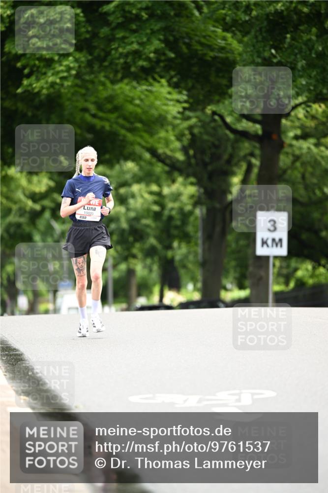 14.06.2026 - REWE Women's Run Dr. Thomas Lammeyer http://msf.ph/oto/9761537 14.06.2026 09:33:16 Laufen 10020, 57, 3 meine-sportfotos.de