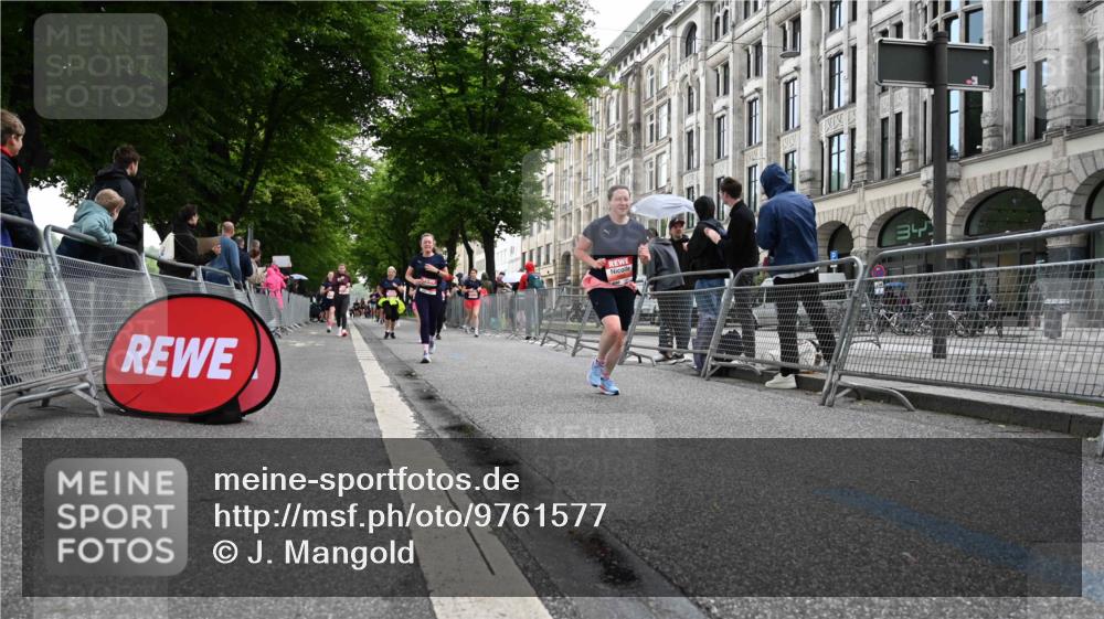 14.06.2026 - REWE Women's Run J. Mangold http://msf.ph/oto/9761577 14.06.2026 11:06:30 Ziel 5347, 5510, 5534, 5542, 5627, 5723, 5816, 5856 meine-sportfotos.de