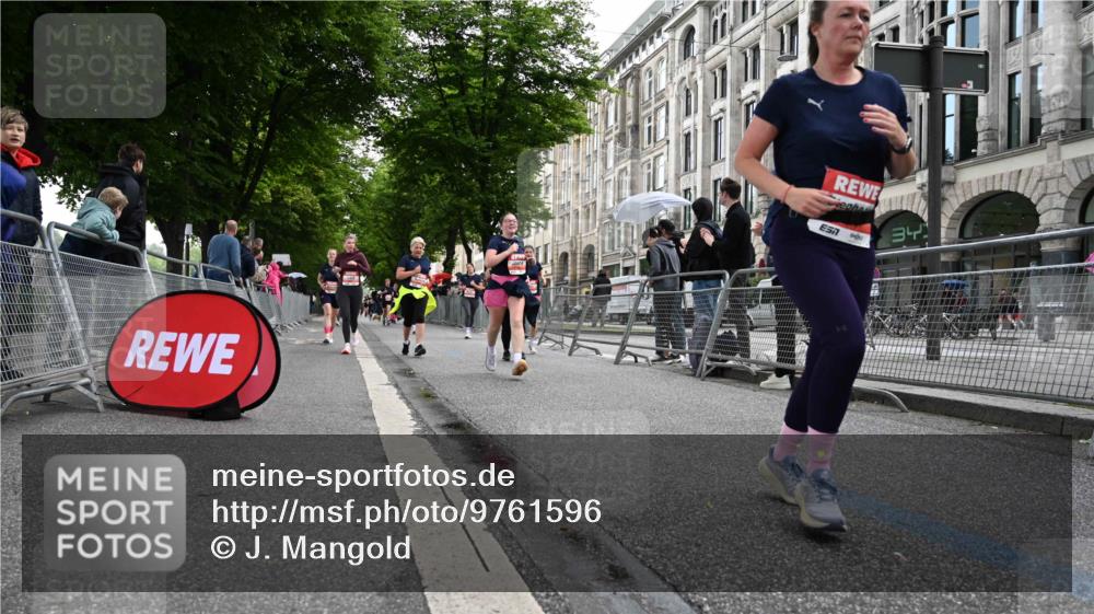14.06.2026 - REWE Women's Run J. Mangold http://msf.ph/oto/9761596 14.06.2026 11:06:34 Ziel 5104, 5510, 5534, 5542, 5676, 5677, 5734, 5856 meine-sportfotos.de
