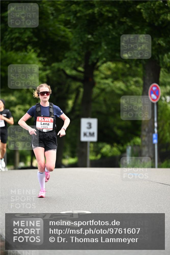 14.06.2026 - REWE Women's Run Dr. Thomas Lammeyer http://msf.ph/oto/9761607 14.06.2026 09:33:48 Laufen 11023, 5, 3 meine-sportfotos.de